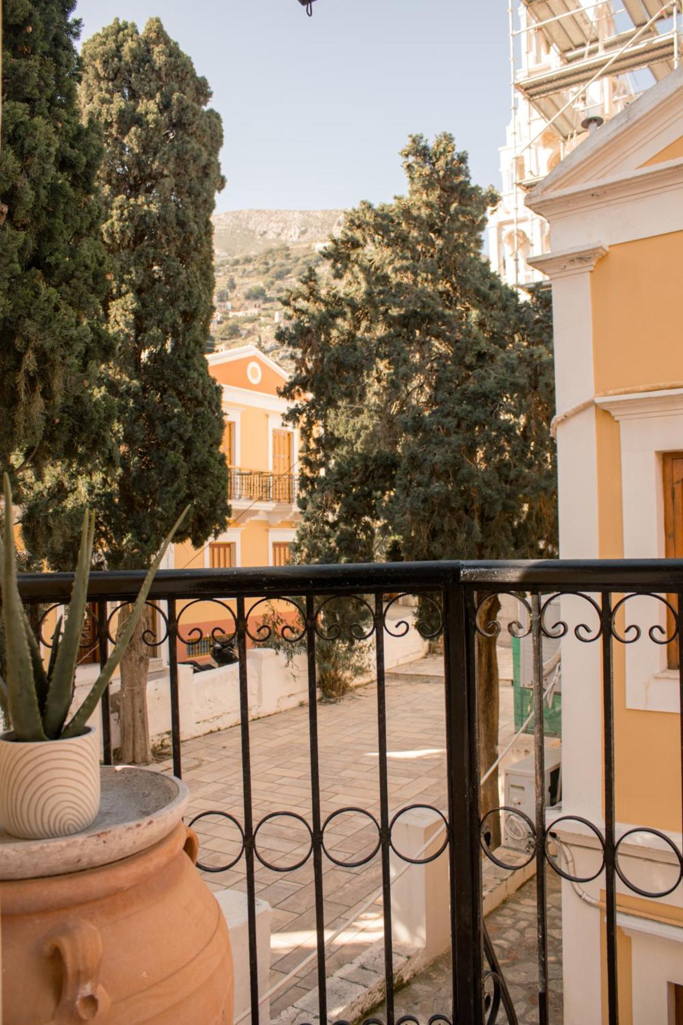 Duchess House Apartman Szími Kültér fotó